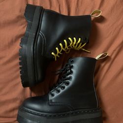 doc Martin Boots