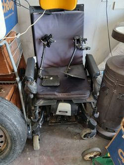 Electric wheel chair