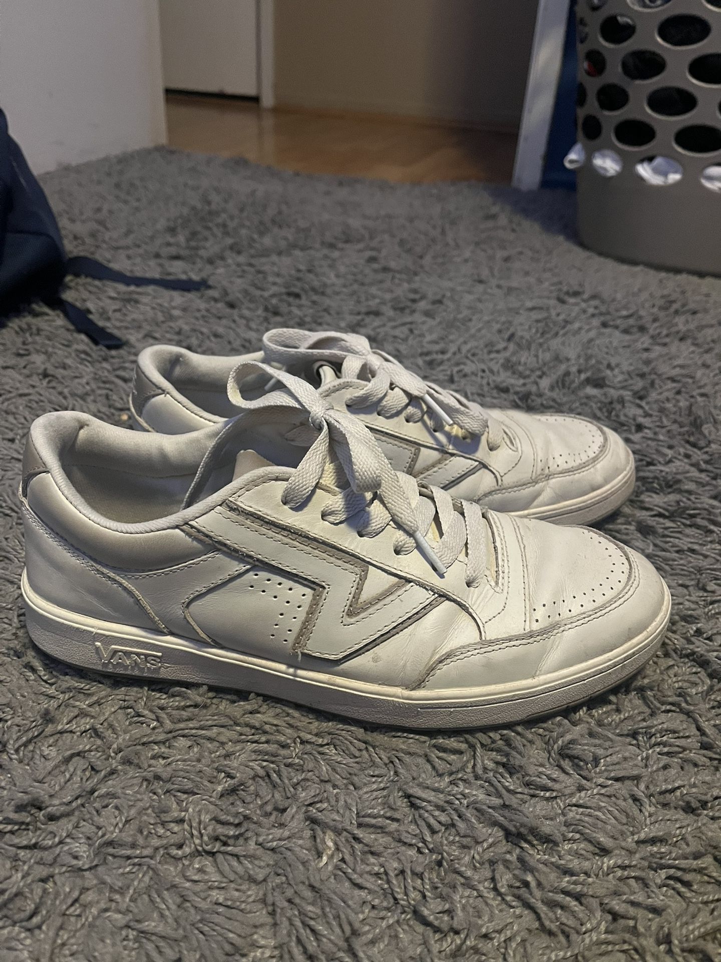 Vans LowLand Size 9.5