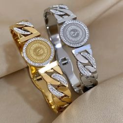  Stainless Steel Bracelet With Rhinestones Embedded