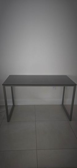 Computer desk