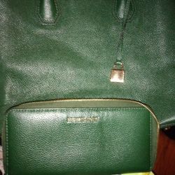 Michael Kors Purse & Wallet