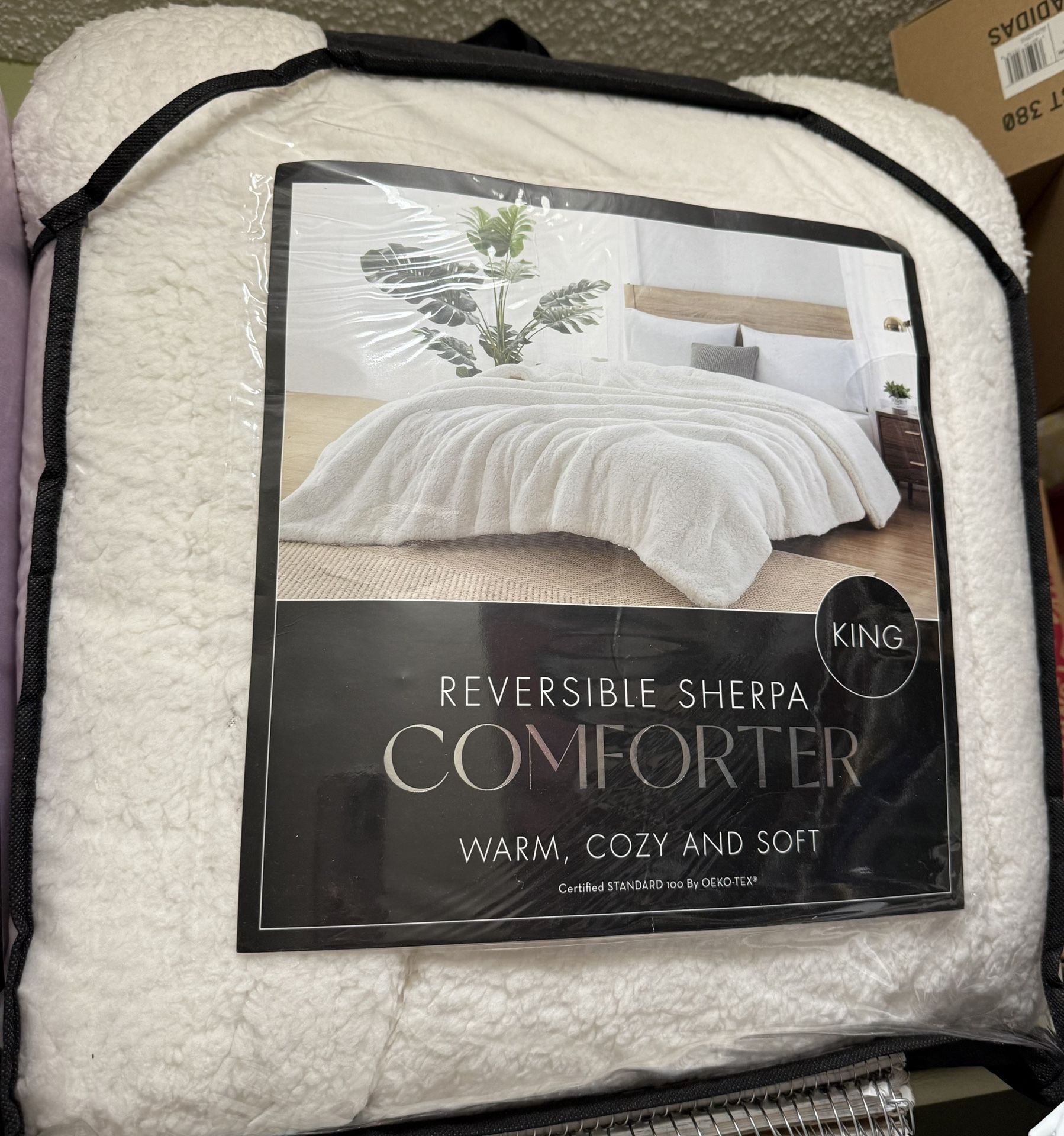 WHITE KING COMFORTER