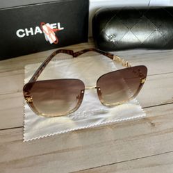 Ladies Designer Style Glasses New With Box & Case 