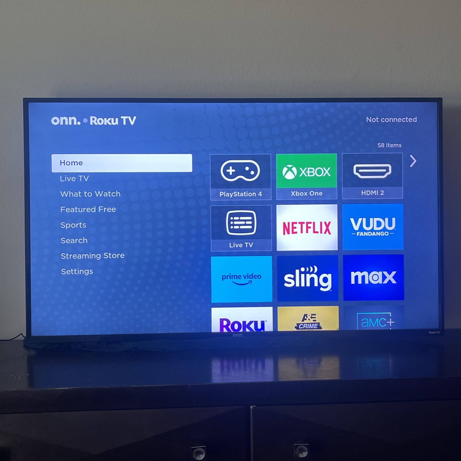 50” Roku TV with Mount TVs & Media players