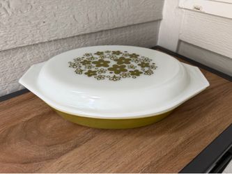 VTG PYREX 1 QT LIDDED CRAZY DAISY DIVIDED CASSEROLE SERVING DISH 13”