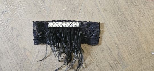 Black Lace And Feathers Prom Wedding Garter