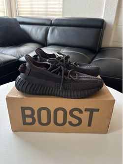 Women’s Yeezy Boost 350 V2 size US 7