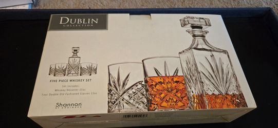 Shannon by Godinger Dublin 5-Piece Whiskey Set