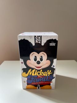 Mickey Family Keychain Pop Mart