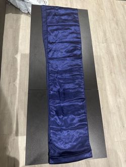 18 - Navy table runners