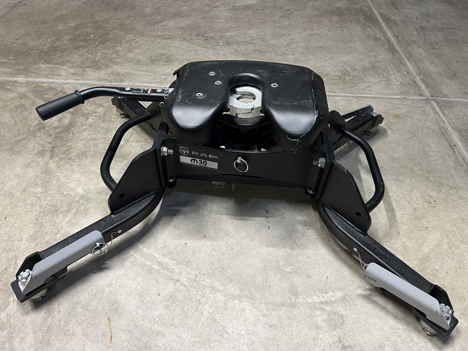 13-25 Ram 3500 30,000 LB Fifth Wheel Direct Mount Hitch Kit New Mopar OEM