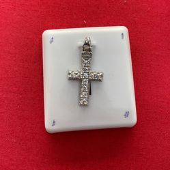 Moissanite 925 Sterling Sliver Cross Pendant 