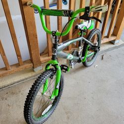 Boys Surge Single Speed Bike