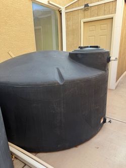 2 Large Black Poly Water Storage Tank 1100 Gallons