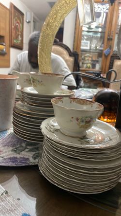 Tie cups and plates 56 pieces