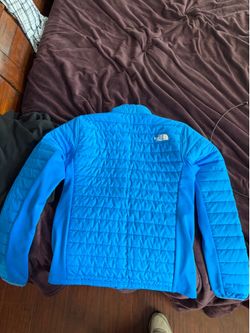The North Face Men’s Small Blue Insulated Hybrid Jacket Full Zip Coat
