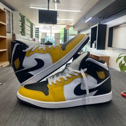 Jordan 1 mid black yellow size 13