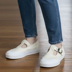 New Vans Mary Jane Slip On Shoes Women’s Sz 8 Sneakers Style 93 NWOB