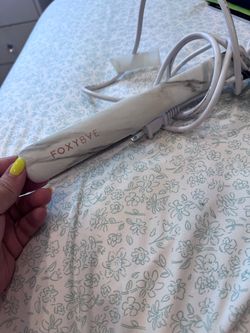 Hair straightener