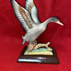 8 Inch x 5 Inch Painted Alabaster Gray Duck Statue Imported From Greece 