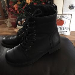 Size 6 1/2  Combat Boots