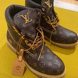 LOUIS VUITTON TIMBERLAND Size 12