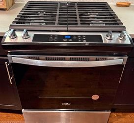 Whirlpool 30" Stainless Steel Slide-In Gas Range