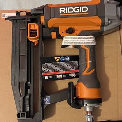 RIDGID 16-Gauge Straight Finish Nailer