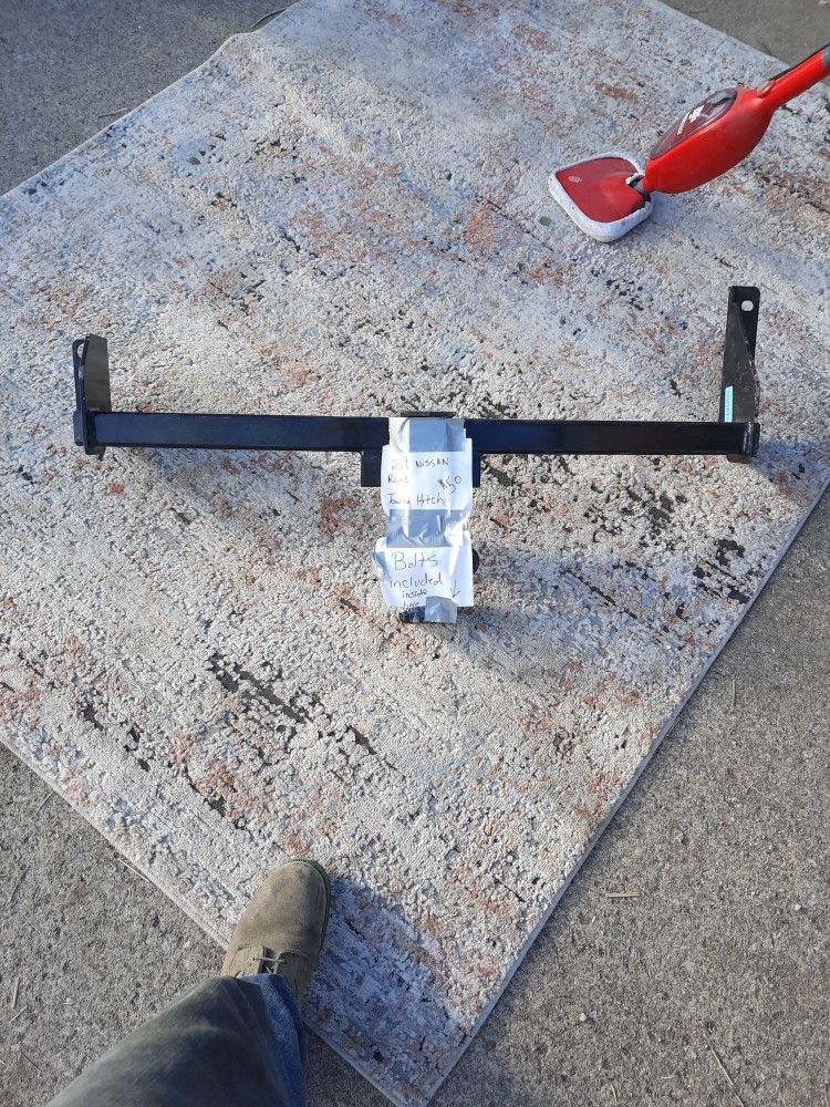 2009 Nissan Rogue Towing Hitch