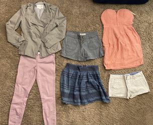 Ladies Clothes Size 0 (price for all  6 pieces) 