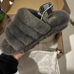 UGG Slides