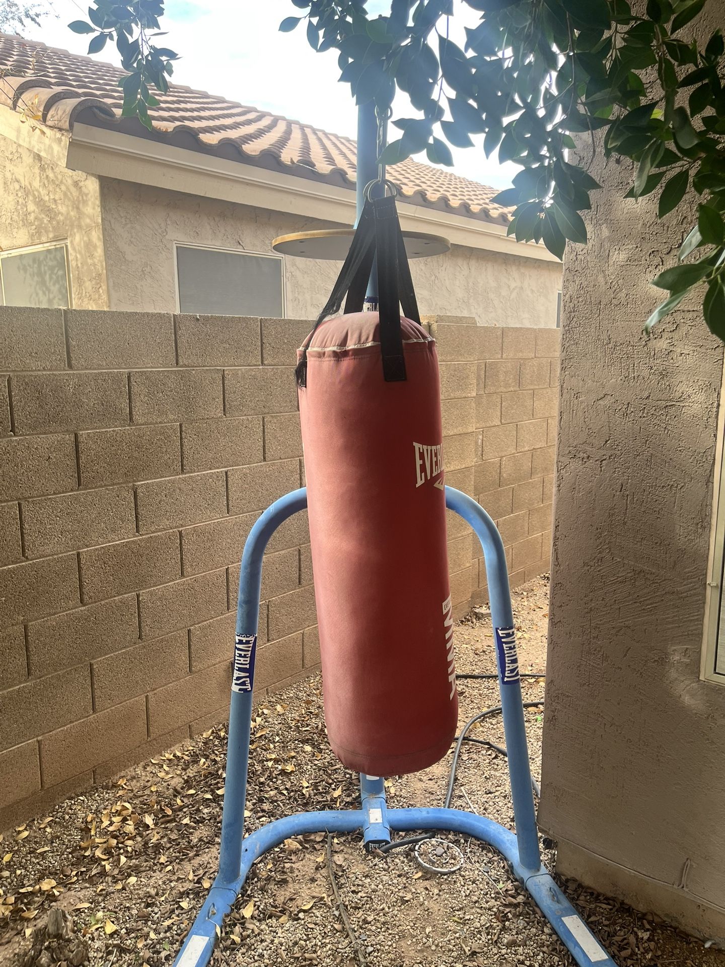 Heavy Bag With Speed Bag Platform