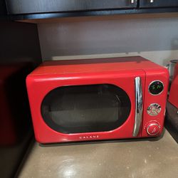 Galanz Retro Microwave