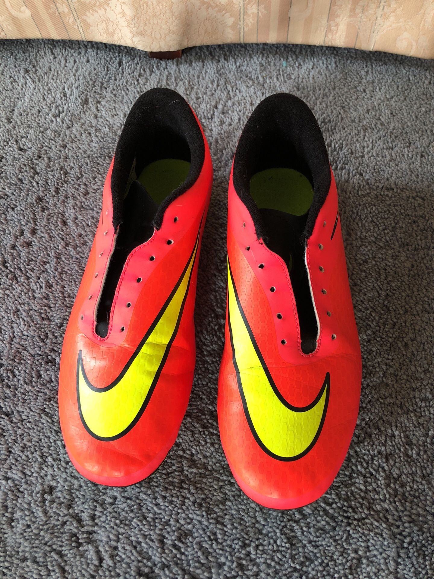 Nike Hypervenom Men’s Soccer Cleats Size 8.5