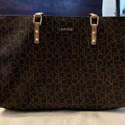 Calvin Klain Purse