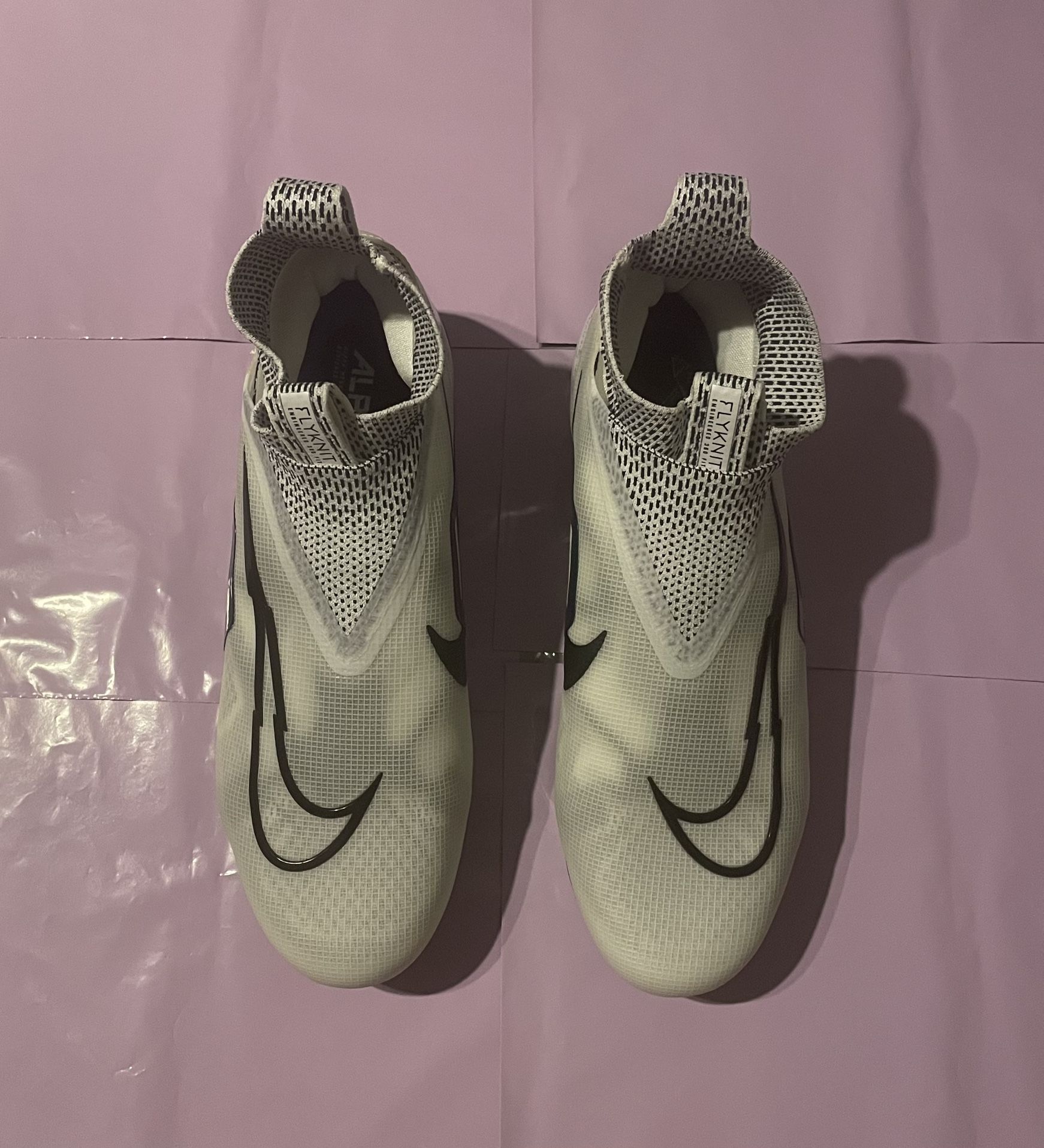 Men’s Football Cleats Size 11