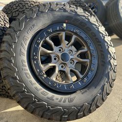 2022 Jeep Wrangler Gladiator Rubicon SRT 392 Beadlock Wheels Rims Tires