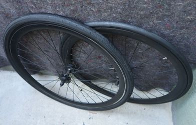 Bicycle Wheelset with Flip-Flop Gearset