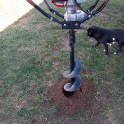 Máquina Para Hacer Hoyos En Buenas Condiciones
