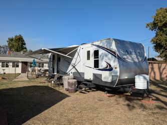 2012 Salem 32ft Travel Trailer