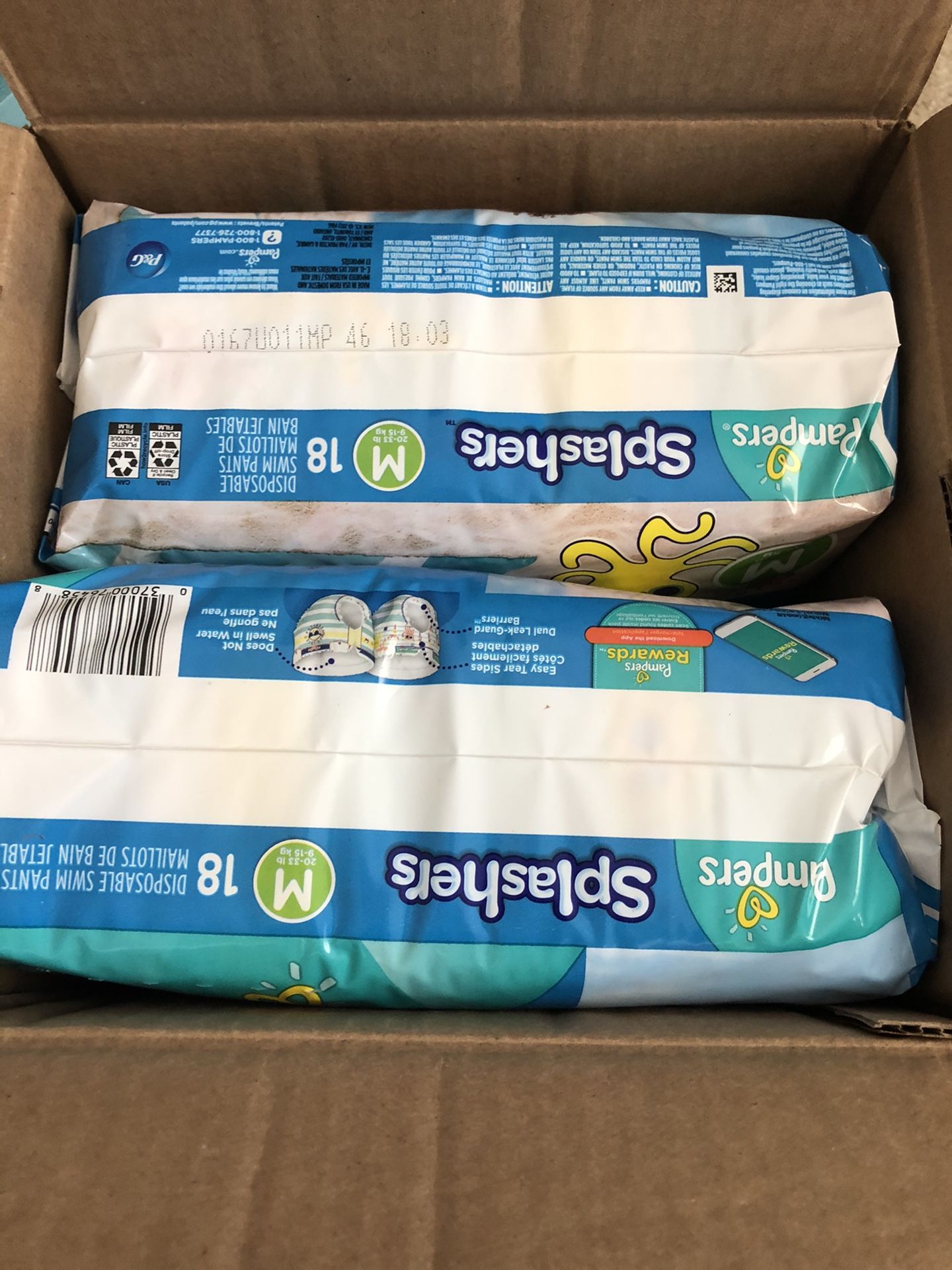 Pampers splashes