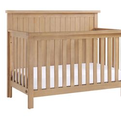 (NEW) EVERLEE 4-IN-1 CONVERTIBLE CRIB + CHANGING TOPPER