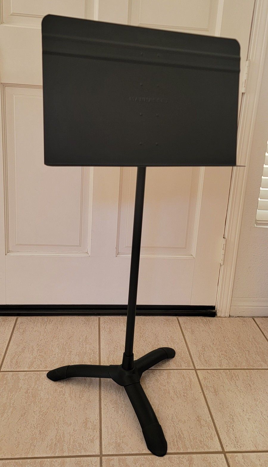 Like New Manhasset Music Stand, Metal, Adjustable 