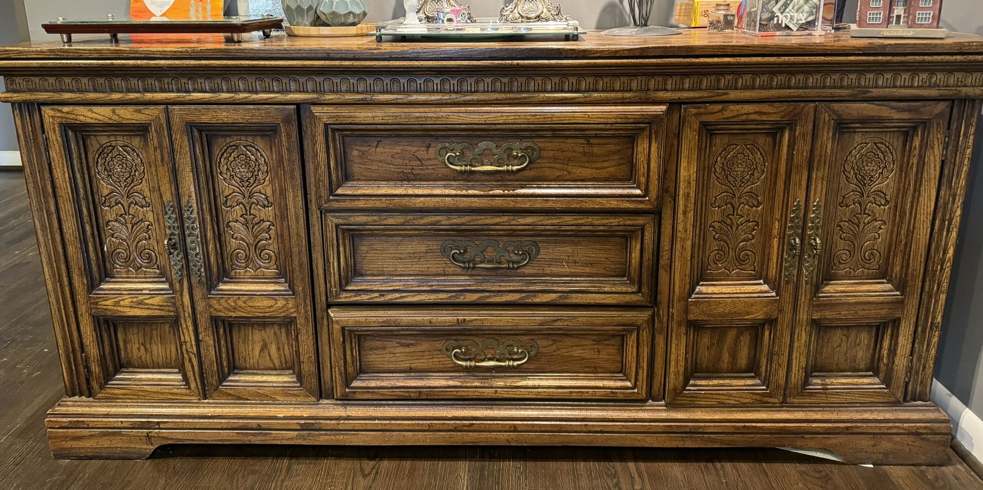 Wood Carved Design, China Closet, Buffet And 6 Chairs