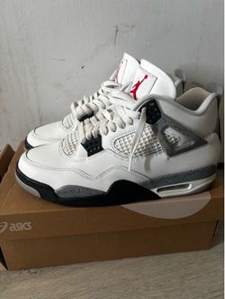 Jordan 4s
