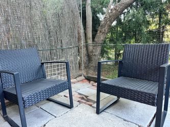 2 Outdoor Chairs - Threads are in perfect condition!
