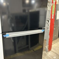 27.7” Top Freezer Black Refrigerator