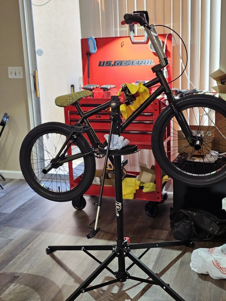 Barts Bicycle Repair Shop