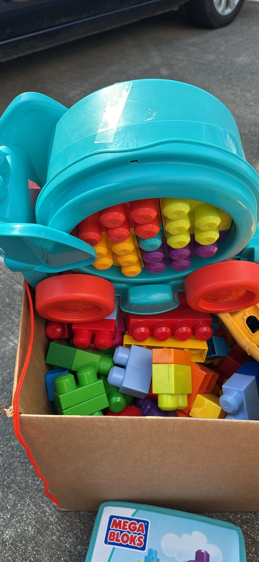 Kids Mega Blocks With Toys